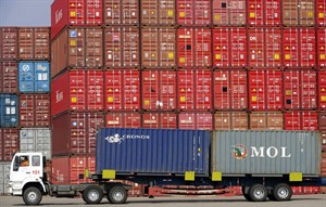 China's trade rebounds in September, imports rise 6.9 per cent over a year earlier | iNFOnews.ca CP30262680