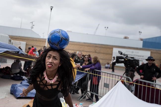 The Latest: Migrants in caravan start seeking US asylum | iNFOnews.ca The Latest: Migrants in caravan start seeking US asylum | iNFOnews.ca