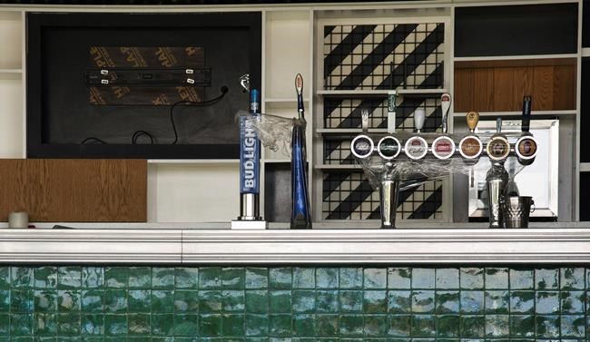 Dubai allows alcohol home delivery as virus shuts down bars | iNFOnews.ca
