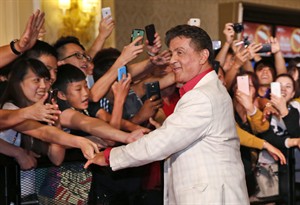 Stallone, Schwarzenegger to promote 'Expendables' franchise in Asia | iNFOnews.ca CP29590783