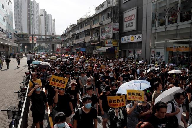 Clashes erupt as Hong Kong protest targets Chinese traders | iNFOnews.ca