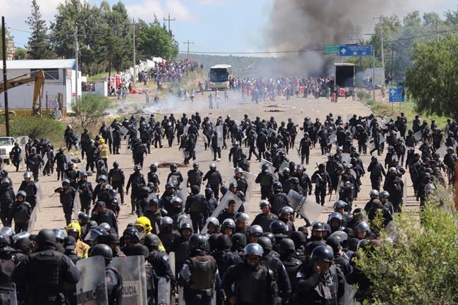 Report: Excessive force used against Mexican protesters | iNFOnews.ca