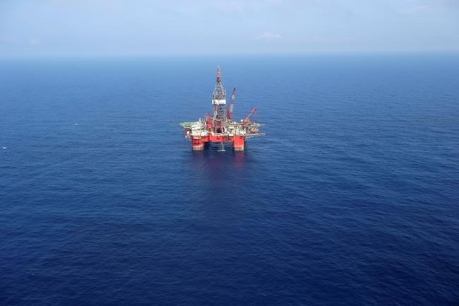 Mexico's oil output falls below 2 million barrels per day | iNFOnews.ca