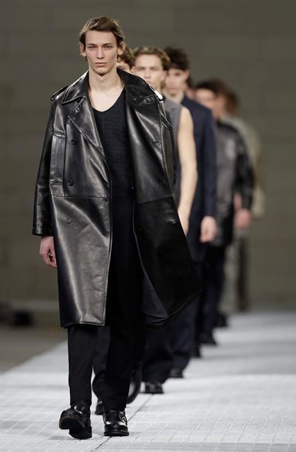 Milan fashion houses seek out their roots in new collections | iNFOnews.ca