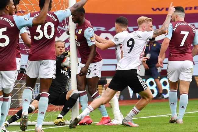 Hawk-Eye glitch mars 1st game back in Premier League | iNFOnews.ca