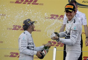 Hamilton wins inaugural Russian GP ahead of Rosberg; Mercedes clinches 1st constructors' title | iNFOnews.ca CP30255761