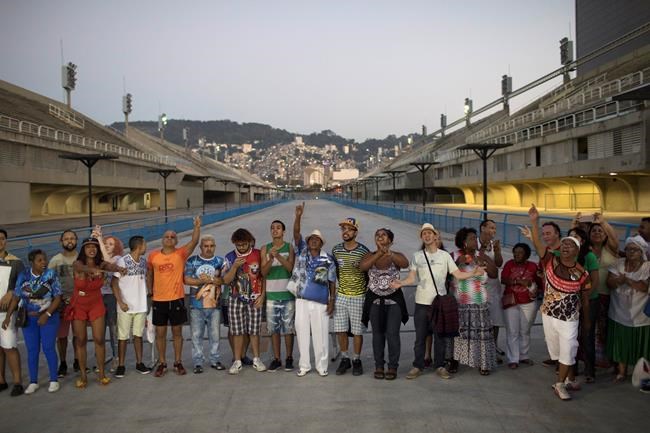 Samba schools protest against budget cuts for Carnival | iNFOnews.ca