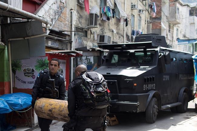 Army mobilizes in Rio as shootings erupt in several areas | iNFOnews.ca