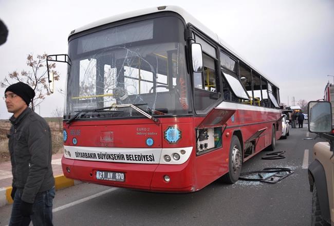Blast targeting police in southeast Turkey kills 4 officers | iNFOnews.ca