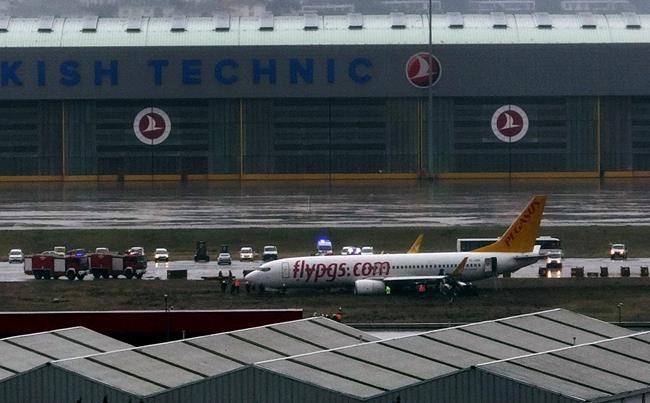 Plane skids off runway in Istanbul, flights suspended | iNFOnews.ca