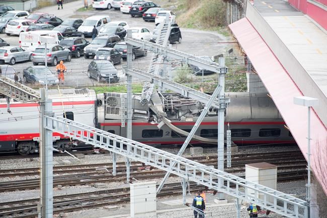 Italian train derails in Switzerland, 7 people injured | iNFOnews.ca