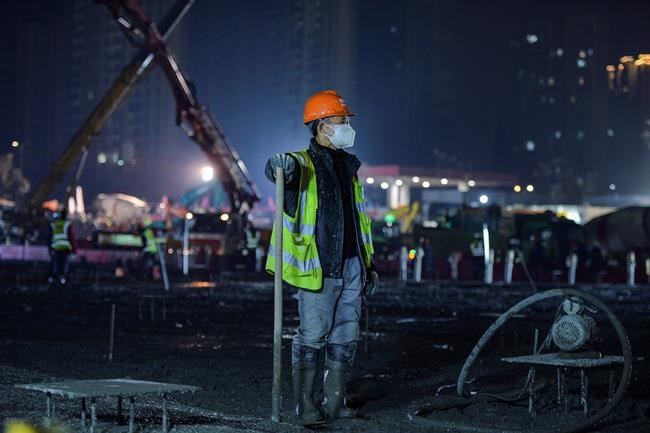 Health experts: Human-to-human spread of new virus worrying | iNFOnews.ca