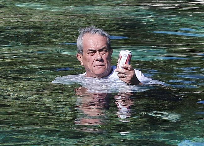 Tony de Brum, global voice for fighting climate change, dies | iNFOnews.ca