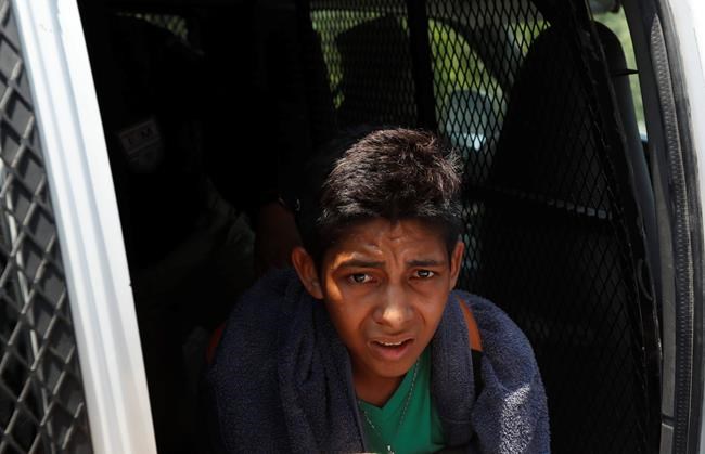 Migrants fearful after hundreds arrested in Mexico raid | iNFOnews.ca