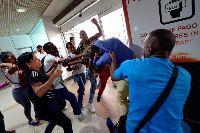 Energized Guaidó returns to Venezuela, vowing move forward | iNFOnews.ca