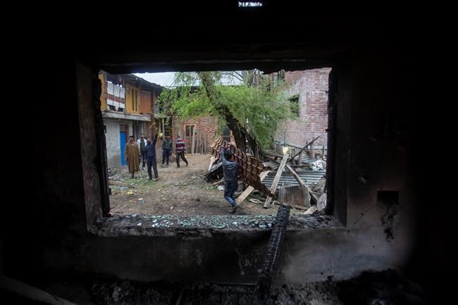 5 rebels, ex-policeman killed in Indian-controlled Kashmir | iNFOnews.ca