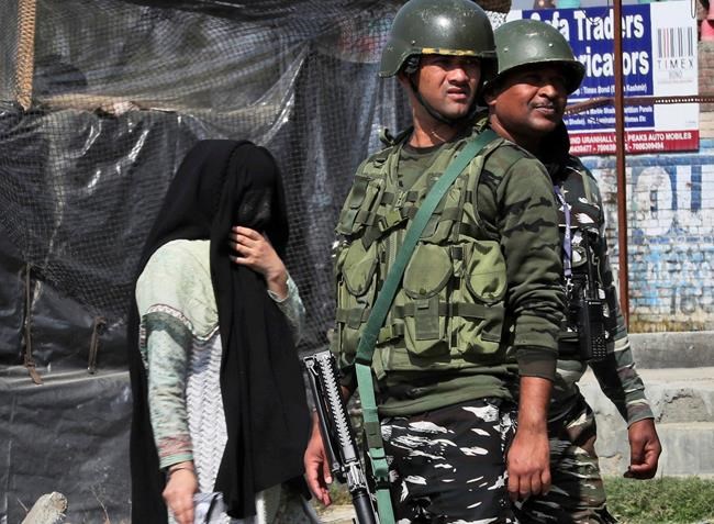 India, Pakistan exchange fire in Kashmir, killing 9 | iNFOnews.ca