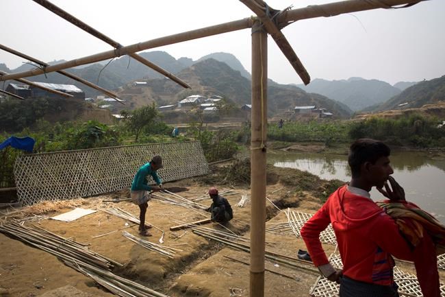 Suu Kyi says Rohingya mass grave investigation positive step | iNFOnews.ca