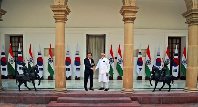 South Korea, India plan to double bilateral trade by 2030 | iNFOnews.ca CP647527622