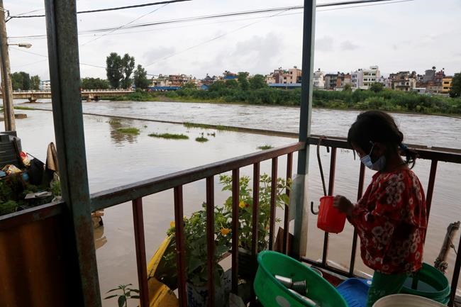 Landslides, flooding block main highway to Nepal's capital | iNFOnews.ca Landslides, flooding block main highway to Nepal's capital | iNFOnews.ca