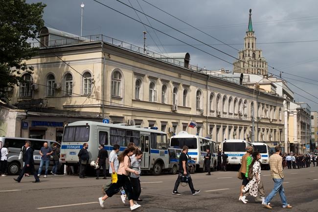 Russian art community turns out to support detained director | iNFOnews.ca