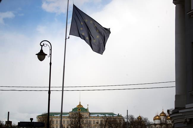 Russian ex-spy likely poisoned at front door, UK police say | iNFOnews.ca