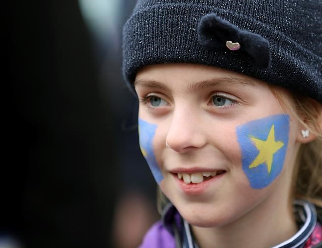 Brexit options: Stick close to EU? Crash out? Think again? | iNFOnews.ca