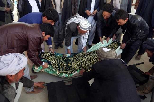 Afghan officials: Taliban attacks kill 14 troops, policemen | iNFOnews.ca