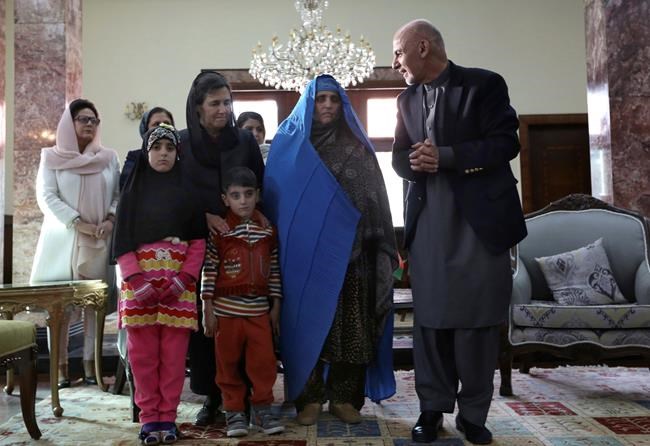 Pakistan deports National Geographic's iconic 'Afghan Girl' | iNFOnews.ca Pakistan deports National Geographic's iconic 'Afghan Girl' | iNFOnews.ca