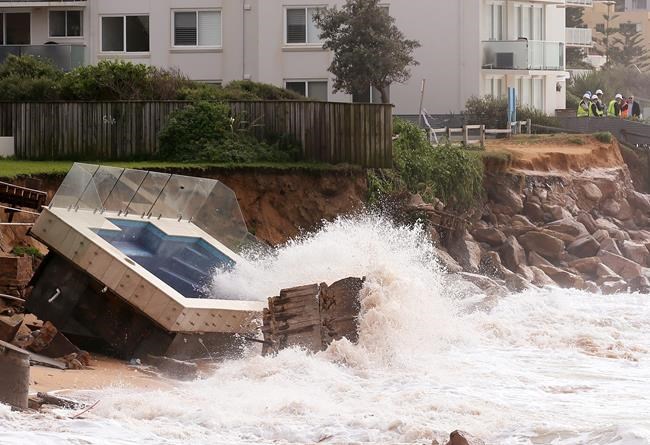 3 die in floodwaters as strong storm lashes Australia's east | iNFOnews.ca 3 die in floodwaters as strong storm lashes Australia's east | iNFOnews.ca
