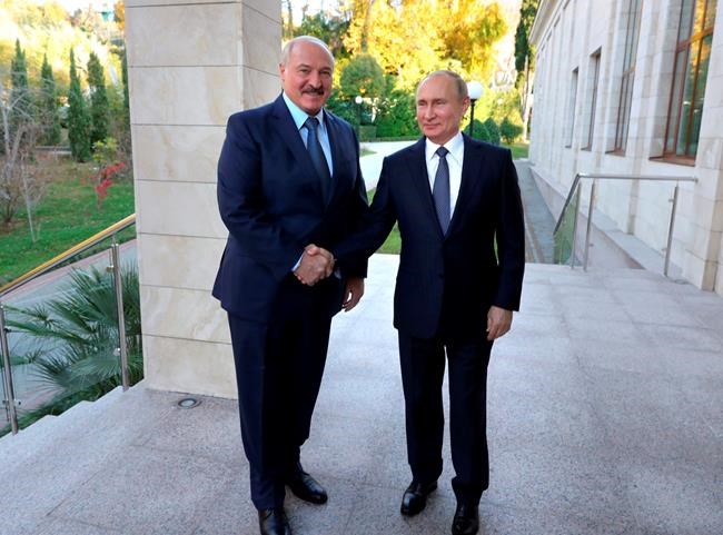 Belarus eyes closer integration with Russia, fueling protest | iNFOnews.ca CP1097610020