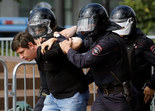 The Latest: Arrests at unsanctioned Moscow protest up to 600 | iNFOnews.ca