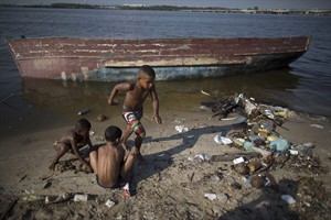 Rio environmental official admits city won't meet pledge to clean up Olympic sailing waters | iNFOnews.ca CP31601590