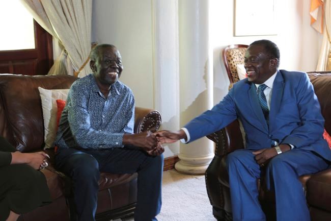 Zimbabwe leader meets opposition but rules out sharing power | iNFOnews.ca