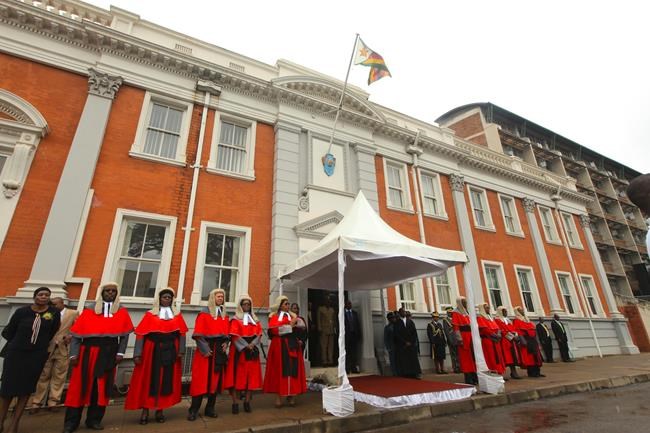 In wigs and robes, Zimbabwe judges evoke British colonialism | iNFOnews.ca