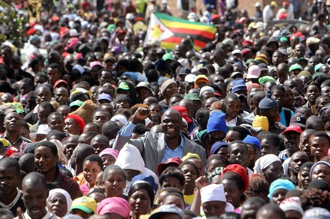 Tens of thousands rally to support Zimbabwe's Mugabe | iNFOnews.ca