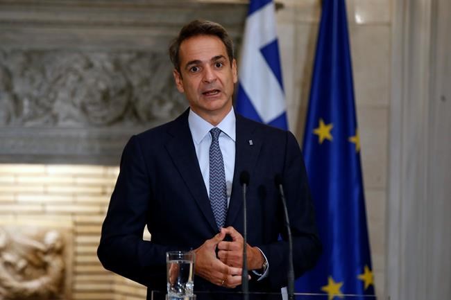 Greece wants EU to help run migrant camps; fire arrests made | iNFOnews.ca CP1097612364