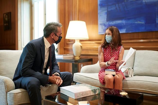 Popular UK author Victoria Hislop granted Greek citizenship | iNFOnews.ca Popular UK author Victoria Hislop granted Greek citizenship | iNFOnews.ca
