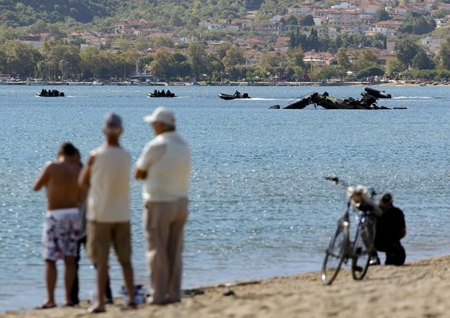 Greek military helicopter crash lands in sea during training | iNFOnews.ca