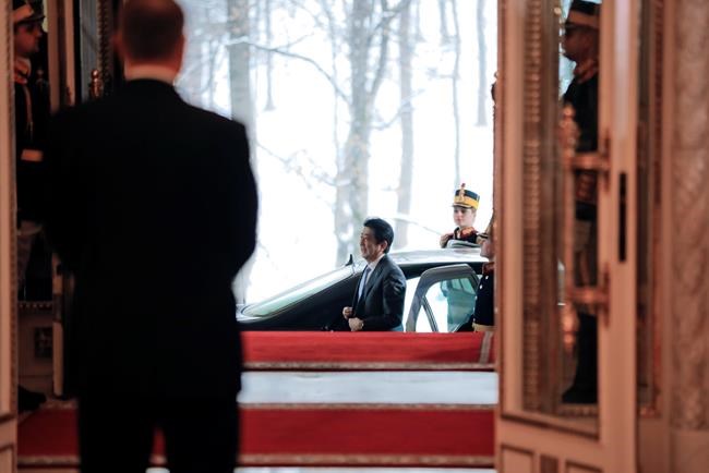 Japanese PM lands in Romania as leader he is to meet resigns | iNFOnews.ca