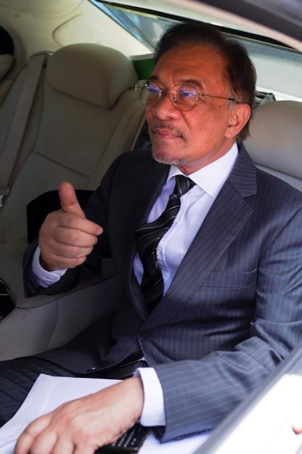 Malaysian king accepts Mahathir's resignation amid upheaval | iNFOnews.ca Malaysian king accepts Mahathir's resignation amid upheaval | iNFOnews.ca