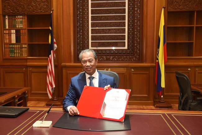 'I am not a traitor': Malaysia's new PM appeals for support | iNFOnews.ca 'I am not a traitor': Malaysia's new PM appeals for support | iNFOnews.ca