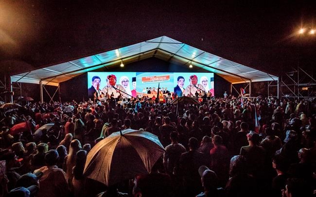 The Latest: Malaysia rivals make final appeals before vote | iNFOnews.ca