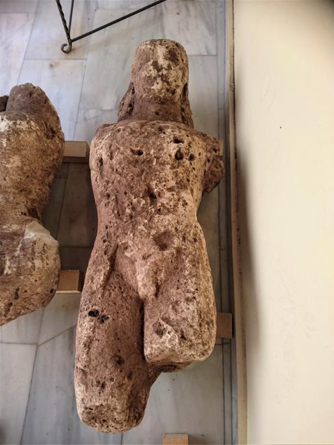 More ancient statues, graves unearthed in a Greek field | iNFOnews.ca