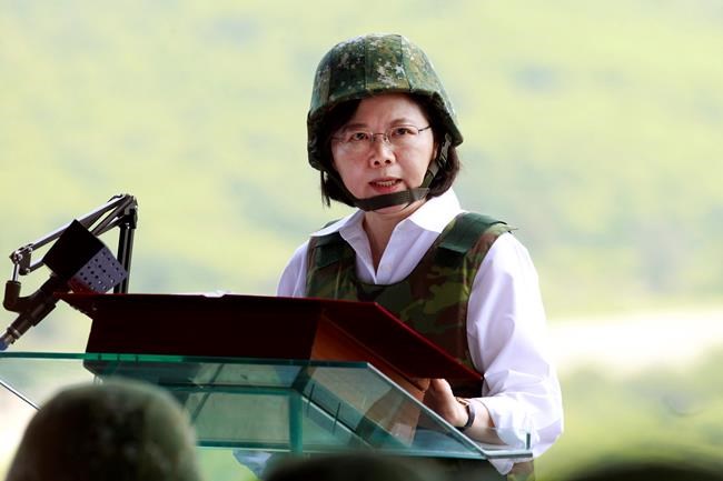 Image of Asia: Speaking to Taiwan's troops at military drill | iNFOnews.ca