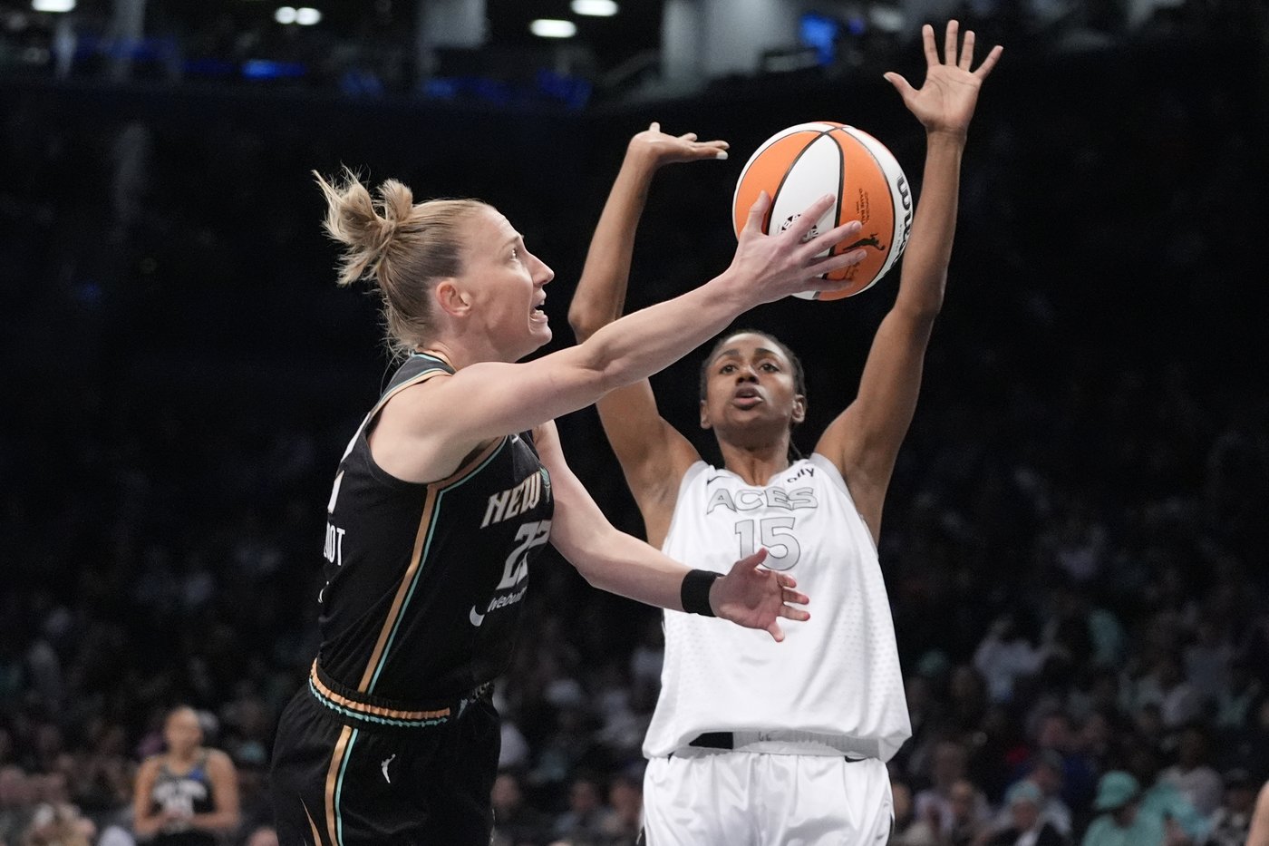 Liberty top Aces 88-84 to take a 2-0 lead in the WNBA semifinals and put the champs on the brink | iNFOnews.ca Liberty top Aces 88-84 to take a 2-0 lead in the WNBA semifinals and put the champs on the brink | iNFOnews.ca