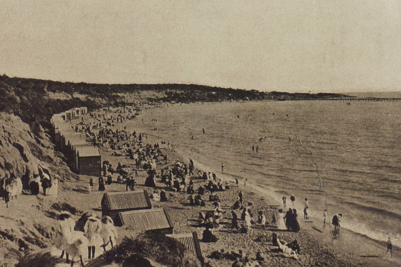 Australia's iconic beach boxes lack the comforts of home but can cost more than a house | iNFOnews.ca Australia's iconic beach boxes lack the comforts of home but can cost more than a house | iNFOnews.ca