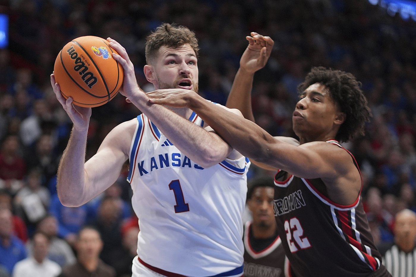 Mayo and Dickinson power No. 8 Kansas to an 87-53 win over Brown | iNFOnews.ca