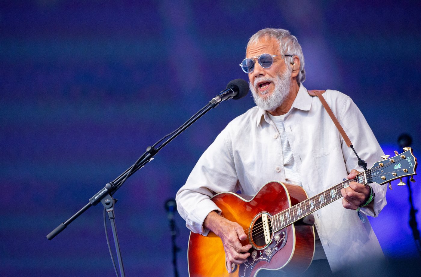 Cat Stevens postpones North American tour and cites visa issues | iNFOnews.ca Cat Stevens postpones North American tour and cites visa issues | iNFOnews.ca