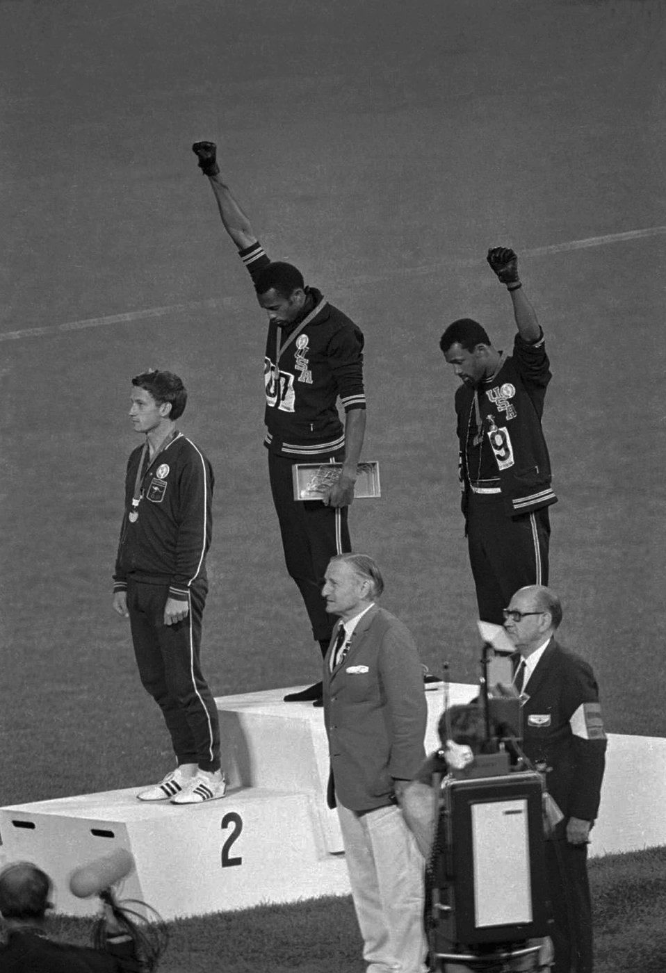 'Chariots of Fire' runner connects with IOC candidate Coe through England's Olympic history | iNFOnews.ca 'Chariots of Fire' runner connects with IOC candidate Coe through England's Olympic history | iNFOnews.ca